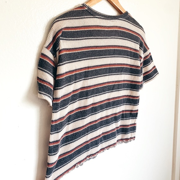 American Eagle Crop Top - Picture 2 of 4